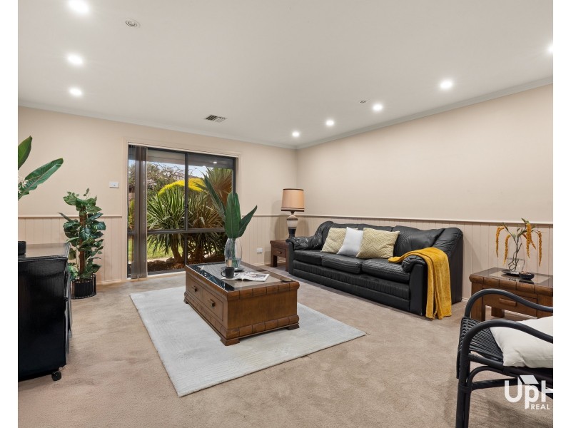 1 Apple Blossom Court, Narre Warren South VIC 3805