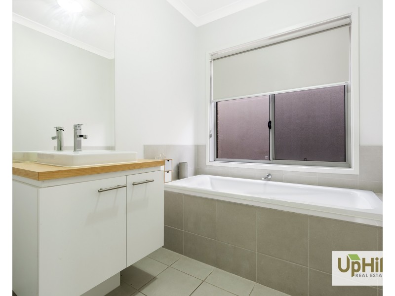 11 Guernsey Street, Clyde North VIC 3978