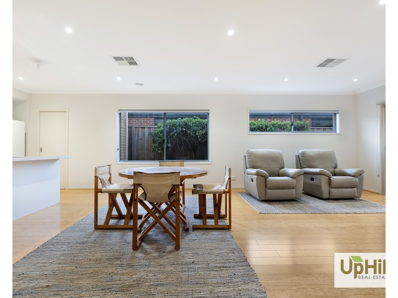 11 Guernsey Street, Clyde North VIC 3978