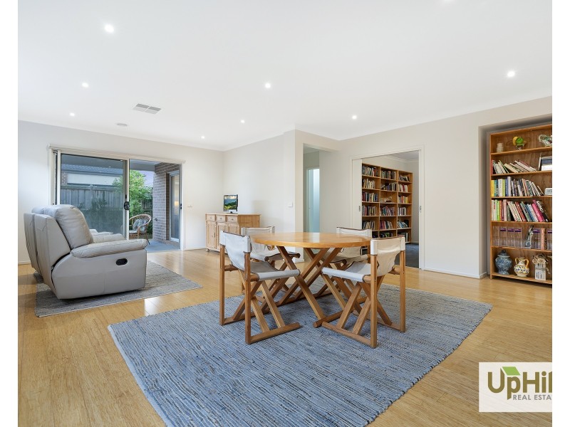 11 Guernsey Street, Clyde North VIC 3978