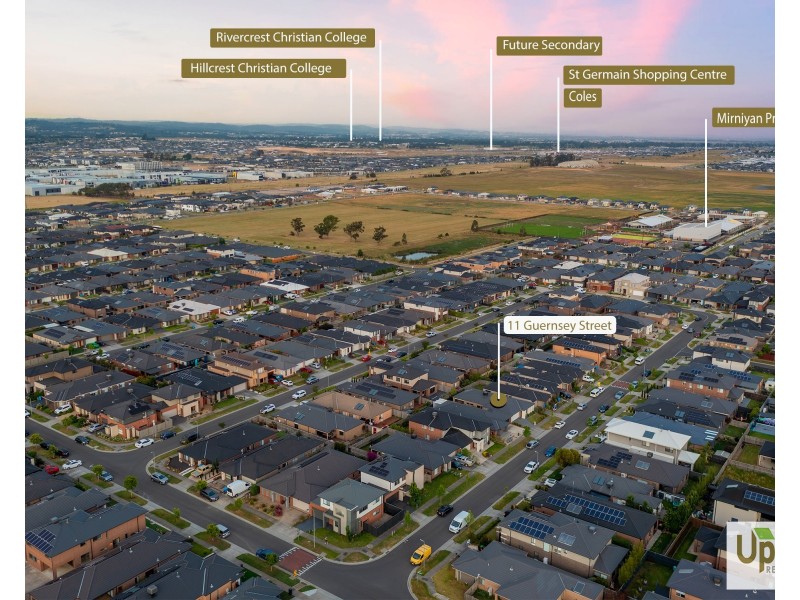11 Guernsey Street, Clyde North VIC 3978