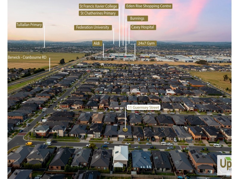 11 Guernsey Street, Clyde North VIC 3978