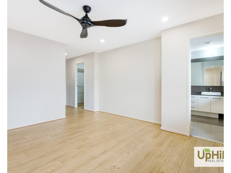 14 Pegasus Road, Cranbourne West VIC 3977