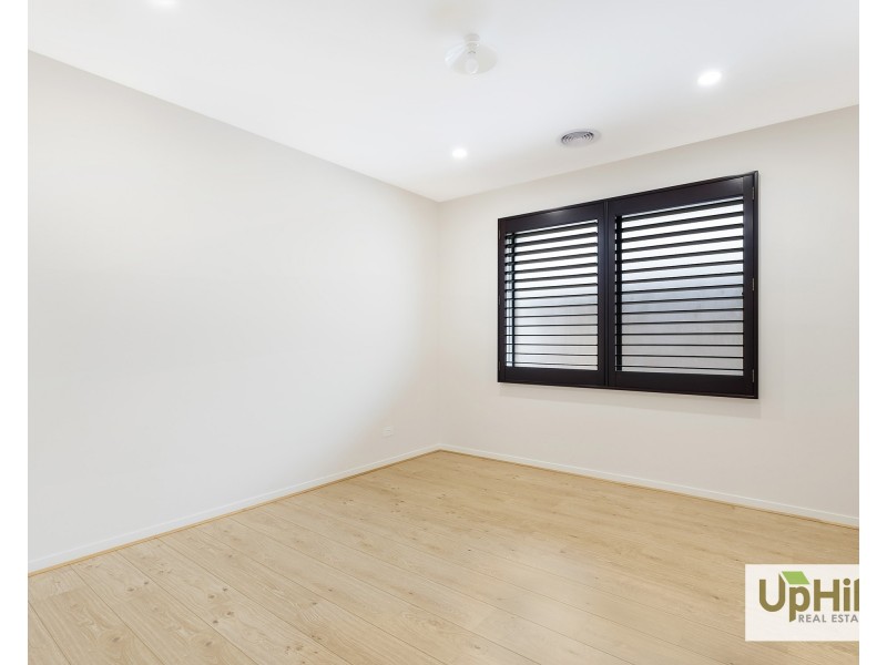 14 Pegasus Road, Cranbourne West VIC 3977