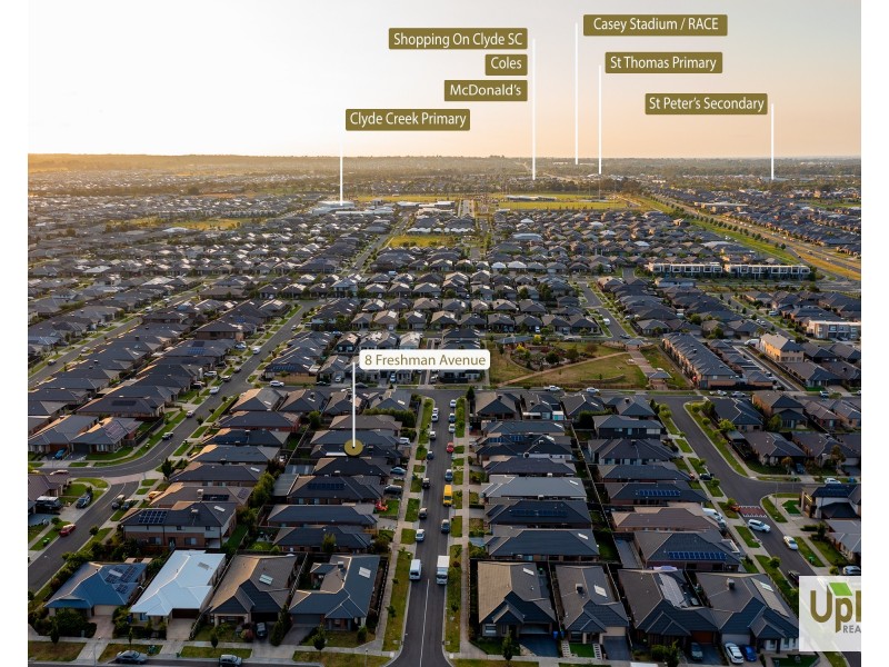 8 Freshman Avenue, Clyde VIC 3978