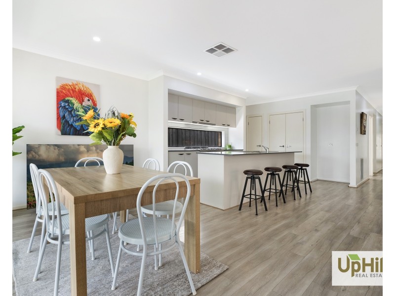 26 Pedro Street, Clyde North VIC 3978