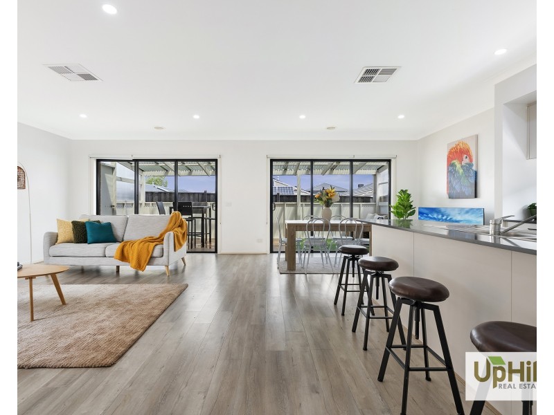 26 Pedro Street, Clyde North VIC 3978