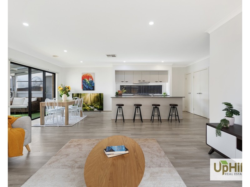 26 Pedro Street, Clyde North VIC 3978