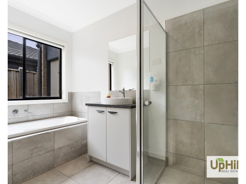 26 Pedro Street, Clyde North VIC 3978