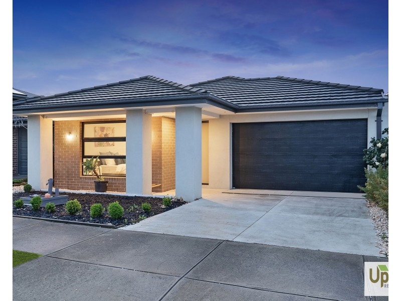 26 Pedro Street, Clyde North VIC 3978