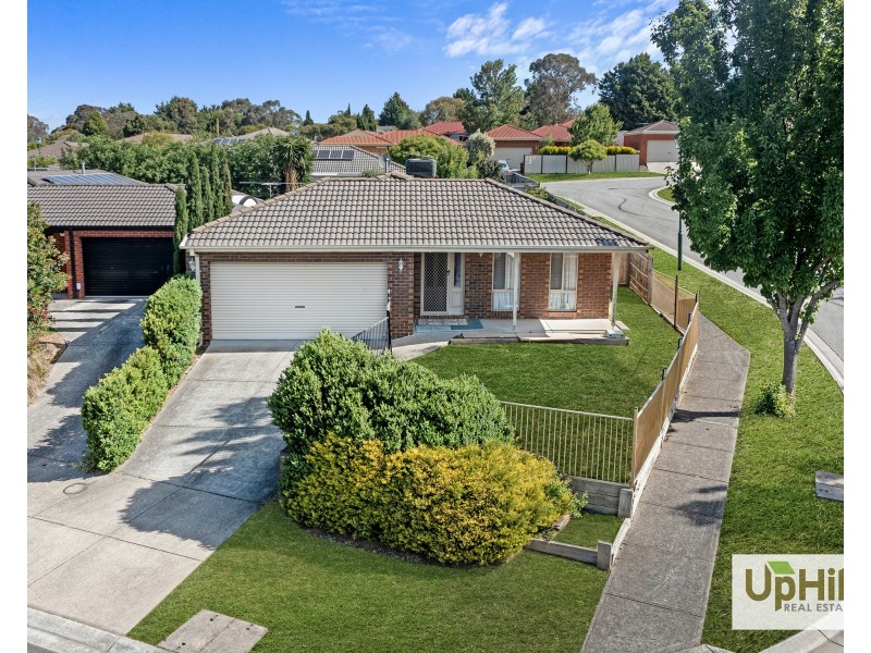 16 Burlington Chase, Hampton Park VIC 3976