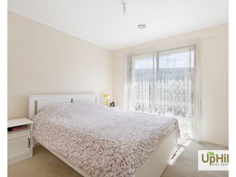 16 Burlington Chase, Hampton Park VIC 3976