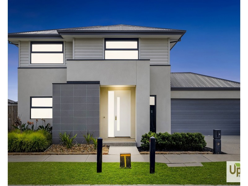 8 Cordiller Street, Clyde North VIC 3978