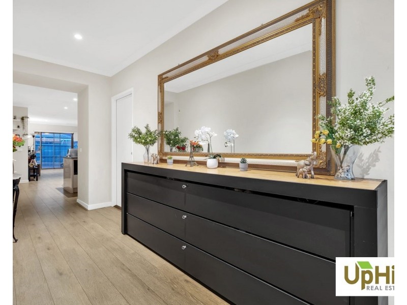 11 Sloane Drive, Clyde North VIC 3978