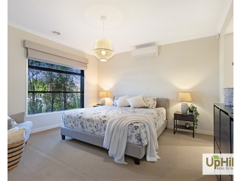 13 Bellario Circuit, Clyde North VIC 3978