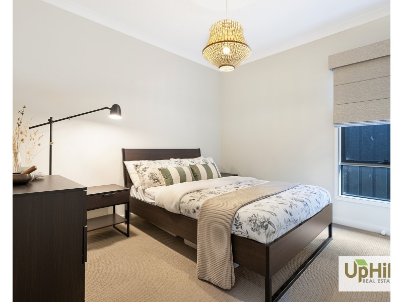 13 Bellario Circuit, Clyde North VIC 3978