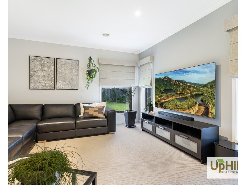13 Bellario Circuit, Clyde North VIC 3978