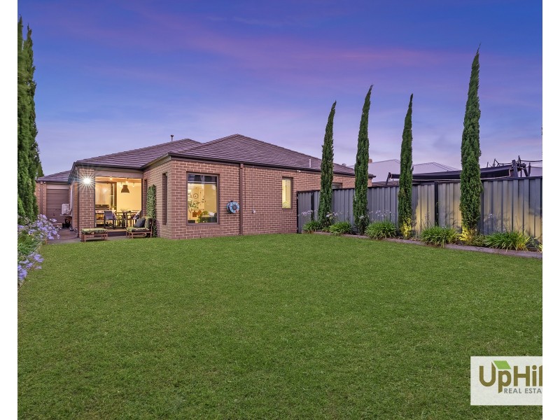 13 Bellario Circuit, Clyde North VIC 3978