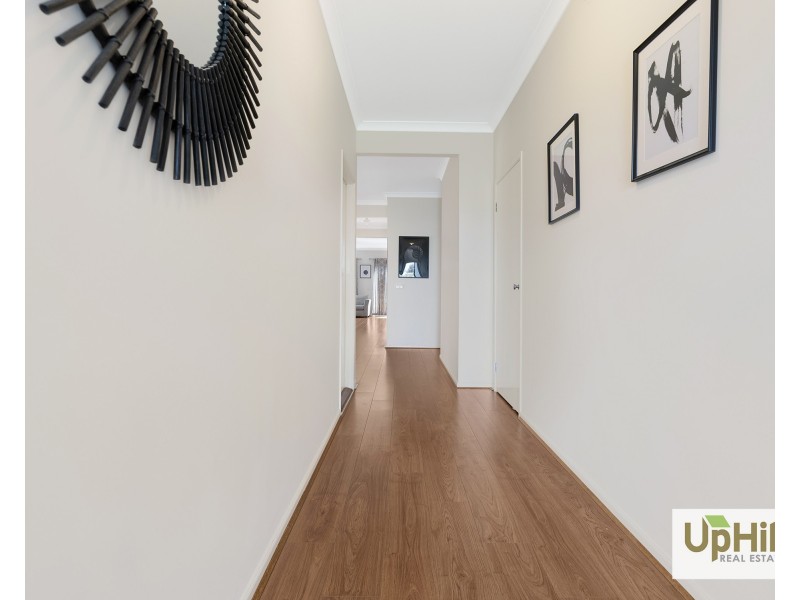 19 Tideswell Street, Clyde North VIC 3978