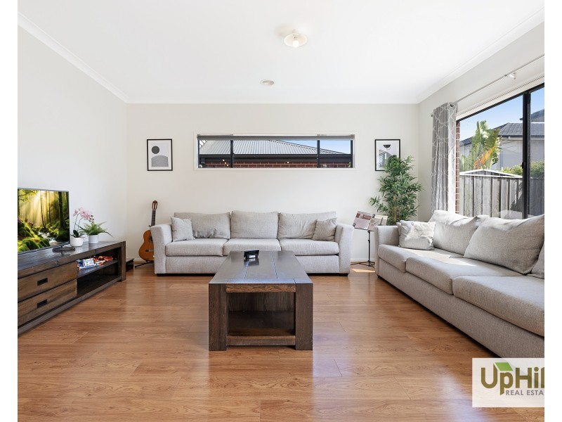 19 Tideswell Street, Clyde North VIC 3978