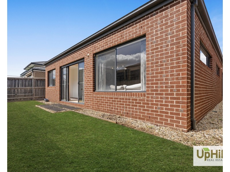 19 Tideswell Street, Clyde North VIC 3978