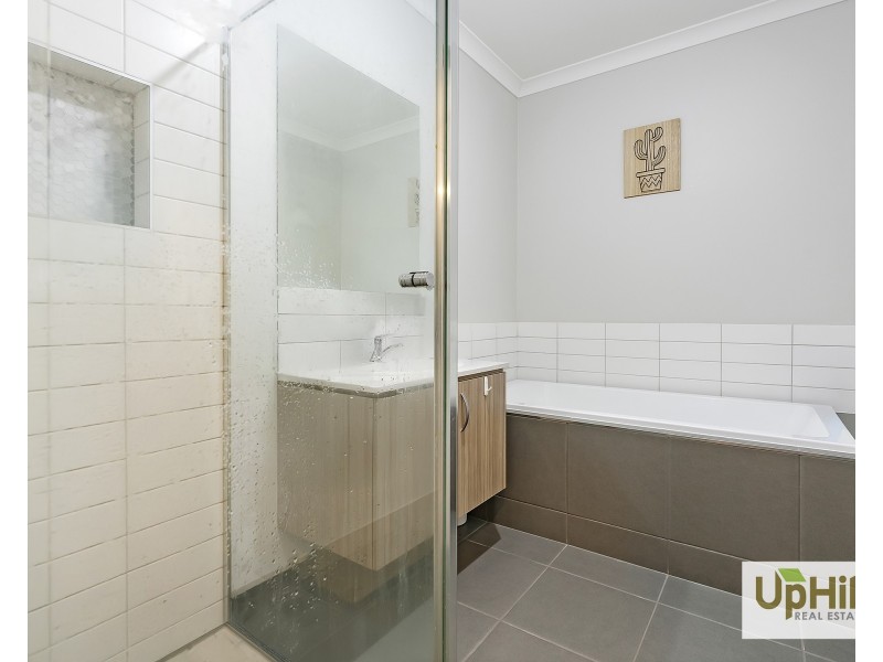 6 Mississippi Avenue, Clyde VIC 3978