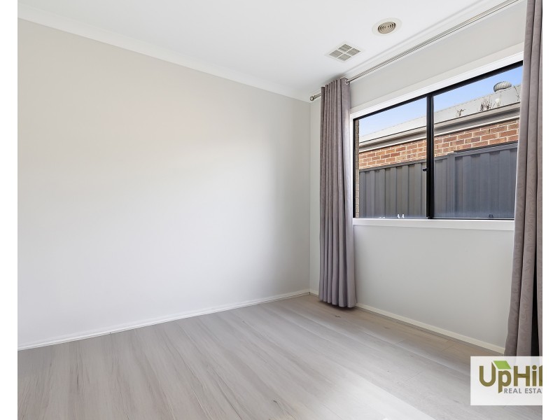 6 Mississippi Avenue, Clyde VIC 3978