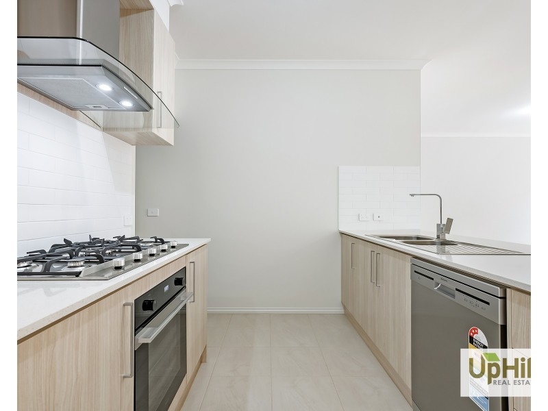 9 McKenzie Drive, Clyde North VIC 3978