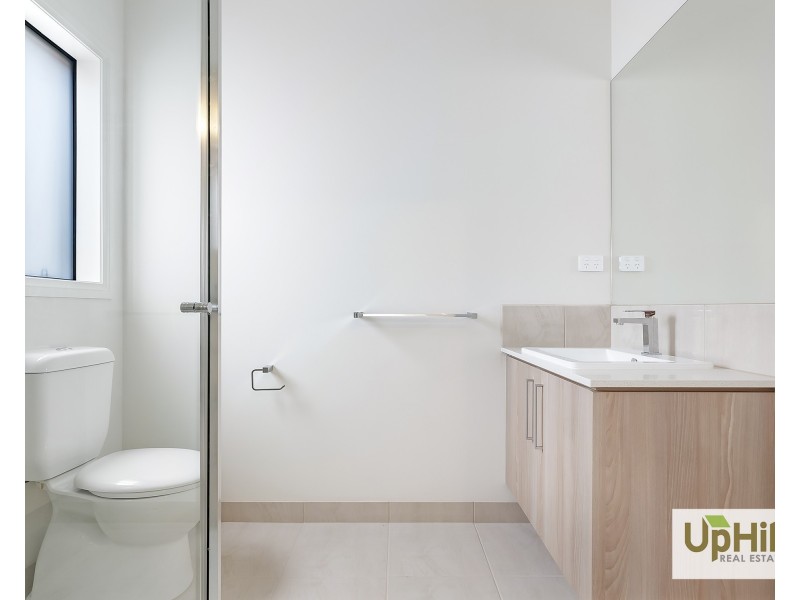 9 McKenzie Drive, Clyde North VIC 3978