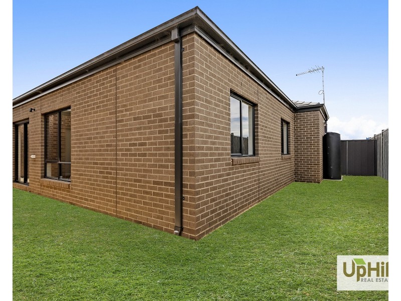 9 McKenzie Drive, Clyde North VIC 3978