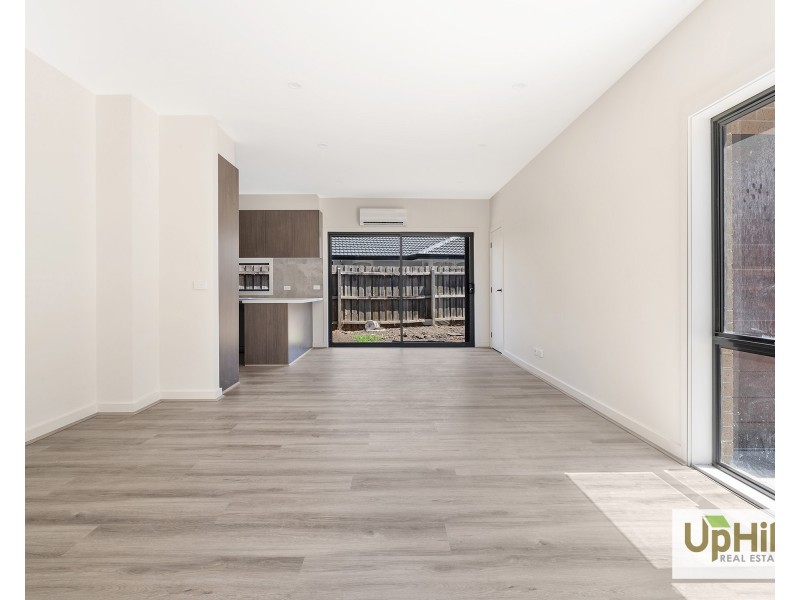 1/14 Summerlea Road, Narre Warren VIC 3805
