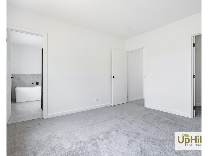 2/14 Summerlea Road, Narre Warren VIC 3805