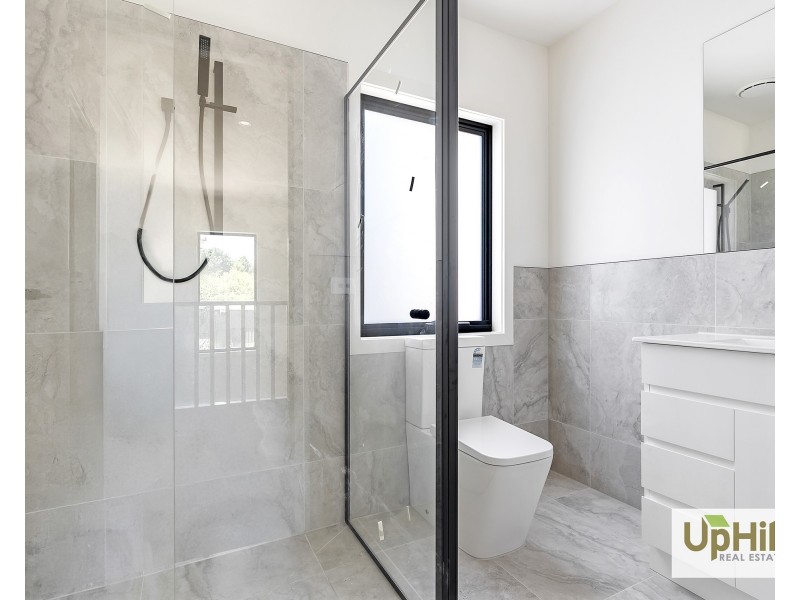 2/14 Summerlea Road, Narre Warren VIC 3805