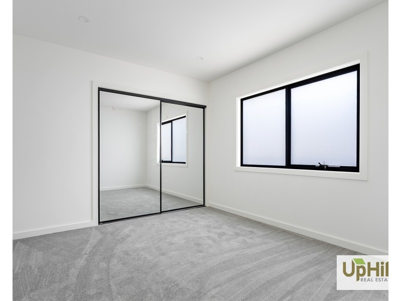 2/14 Summerlea Road, Narre Warren VIC 3805