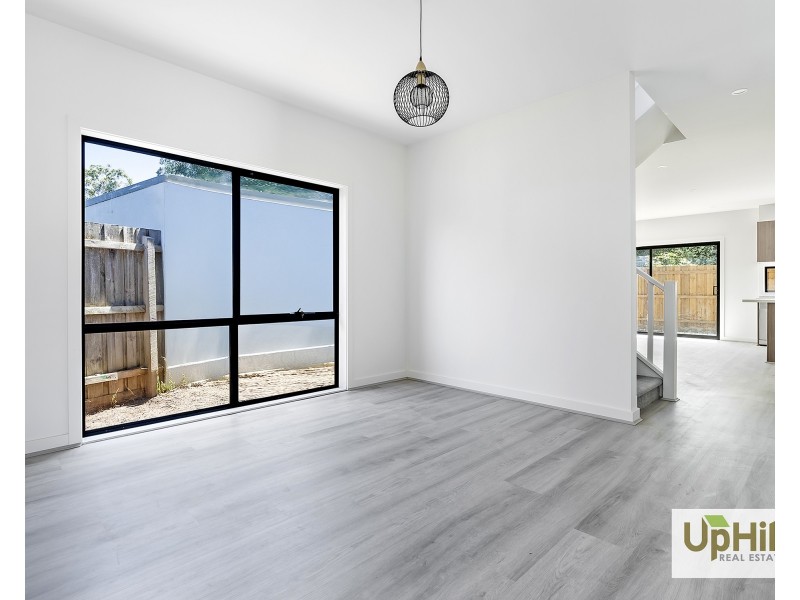 2/14 Summerlea Road, Narre Warren VIC 3805