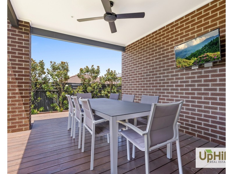 18 Fairwood Rise, Officer VIC 3809