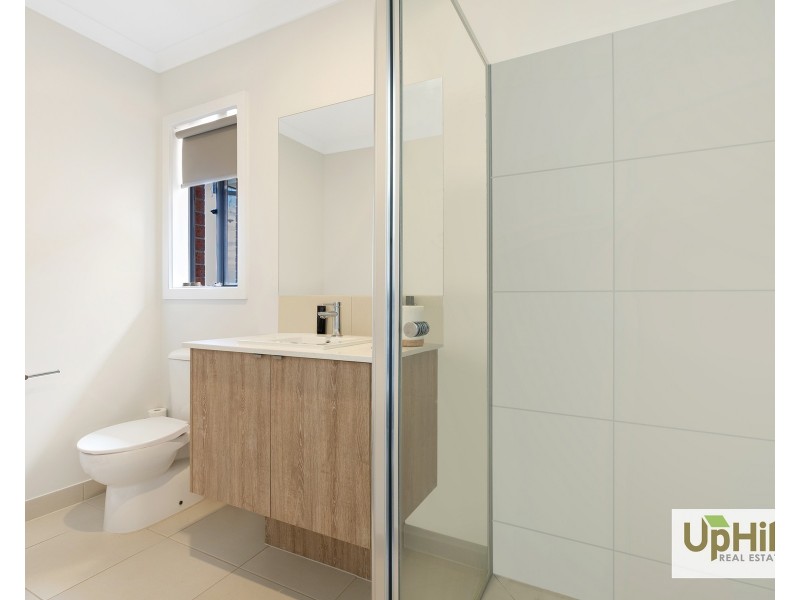 25 Growling Grass Drive, Clyde North VIC 3978