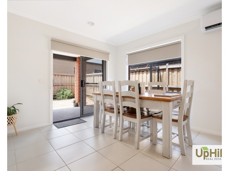 25 Growling Grass Drive, Clyde North VIC 3978