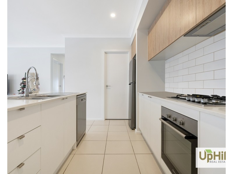 25 Growling Grass Drive, Clyde North VIC 3978