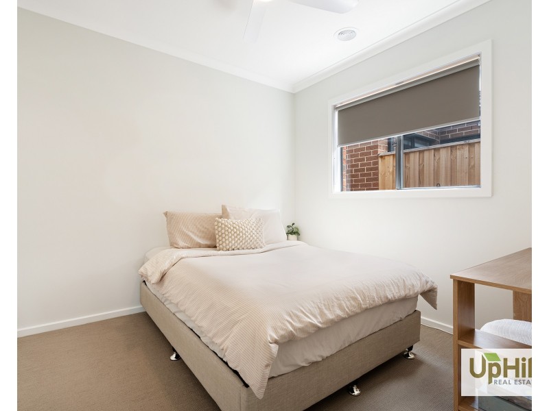 25 Growling Grass Drive, Clyde North VIC 3978