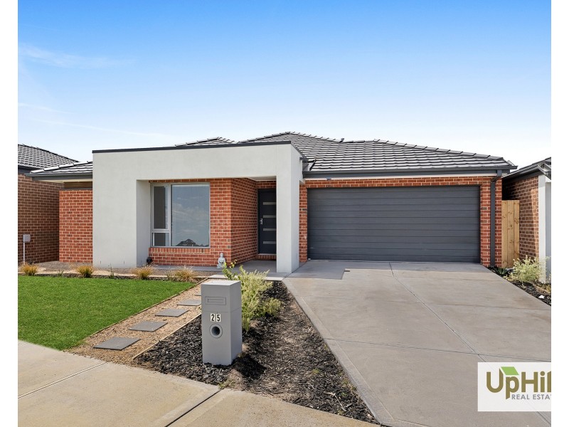 25 Growling Grass Drive, Clyde North VIC 3978