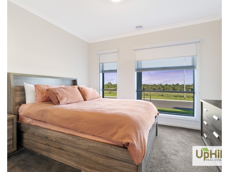 48 Pembrokeshire Loop, Clyde VIC 3978