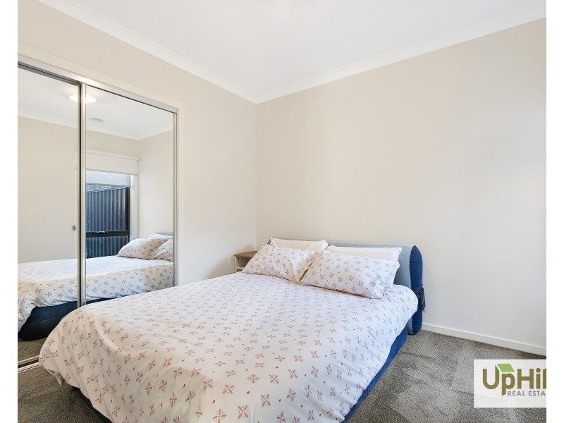 48 Pembrokeshire Loop, Clyde VIC 3978