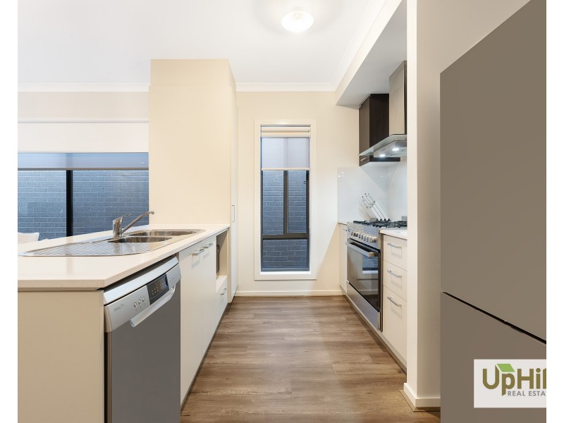 48 Pembrokeshire Loop, Clyde VIC 3978