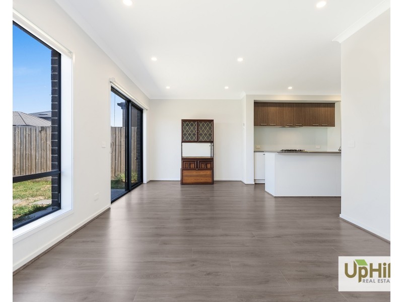 12A Bonette Circuit, Narre Warren South VIC 3805