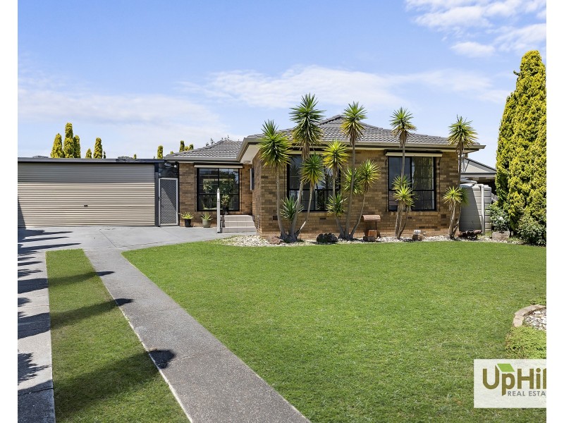 4 Greenmount Close, Narre Warren VIC 3805