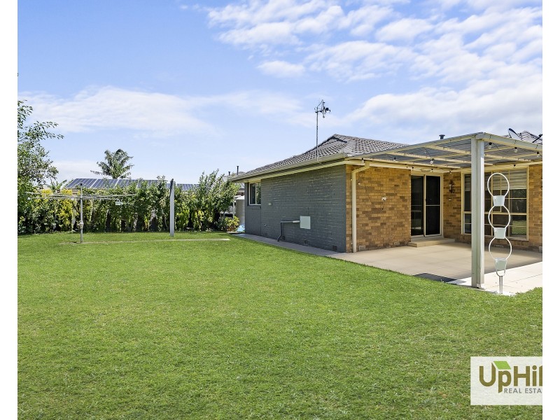 4 Greenmount Close, Narre Warren VIC 3805