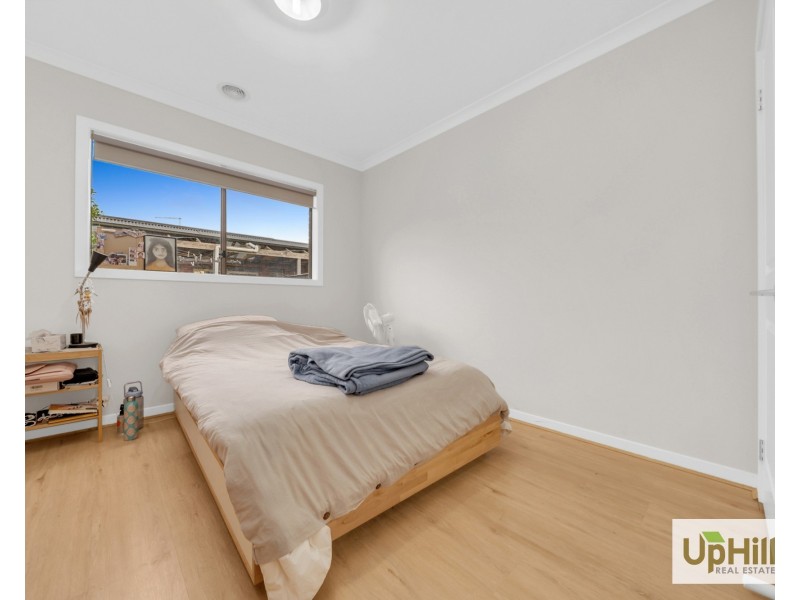 83 Selandra Boulevard, Clyde North VIC 3978