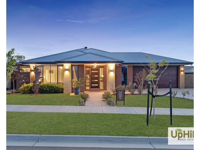 67 Swindale Way, Clyde North VIC 3978