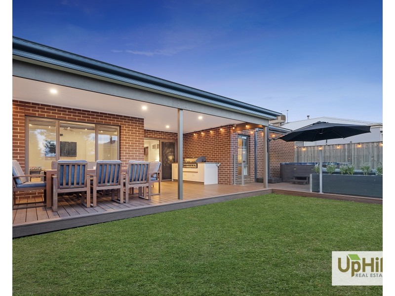 67 Swindale Way, Clyde North VIC 3978